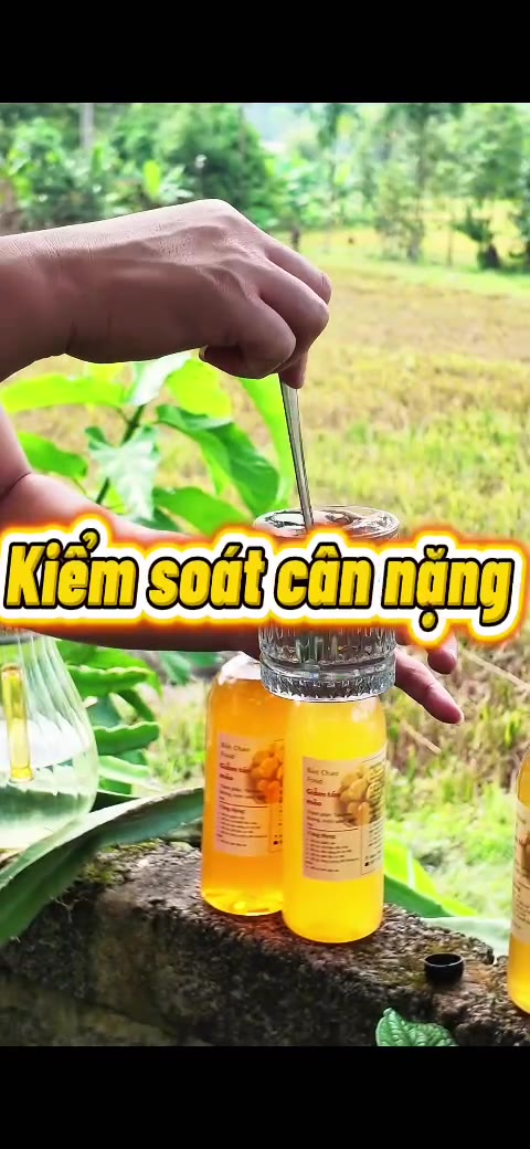 Chai giấm táo mèo
